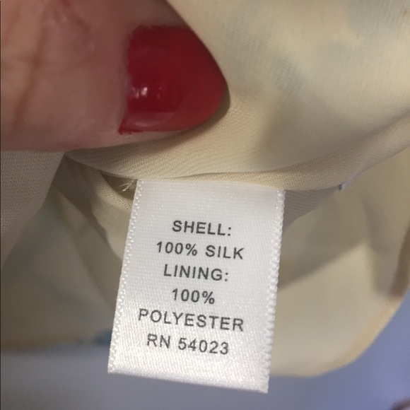 Banana Republic Silk Blouse - Picture 4 of 6